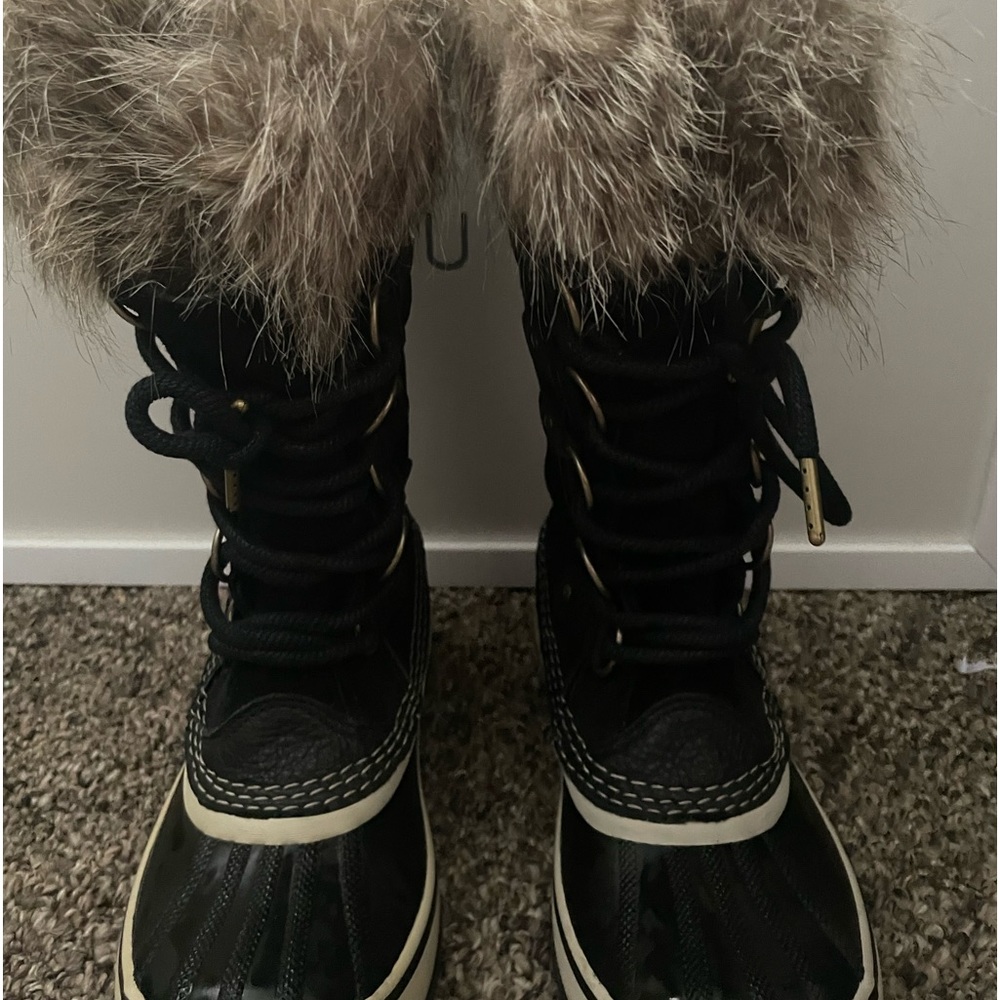 Black Sorel Winter Boots